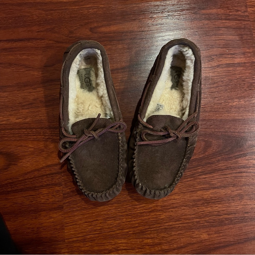 uggs moccasins